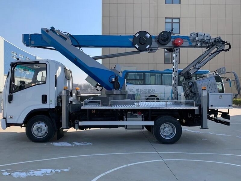 Автовышка JIUHE GKS25 24,3 м на базе Isuzu Elf