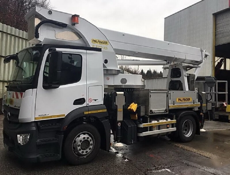 Автовышка Palfinger P370KS 37 м на базе Mercedes-Benz Antos 1830