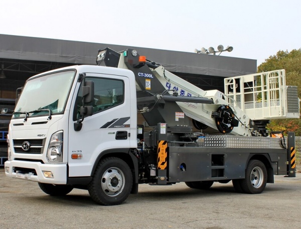 Автовышка Dasan CT-300L 29,7 м на базе Hyundai Mighty EX8