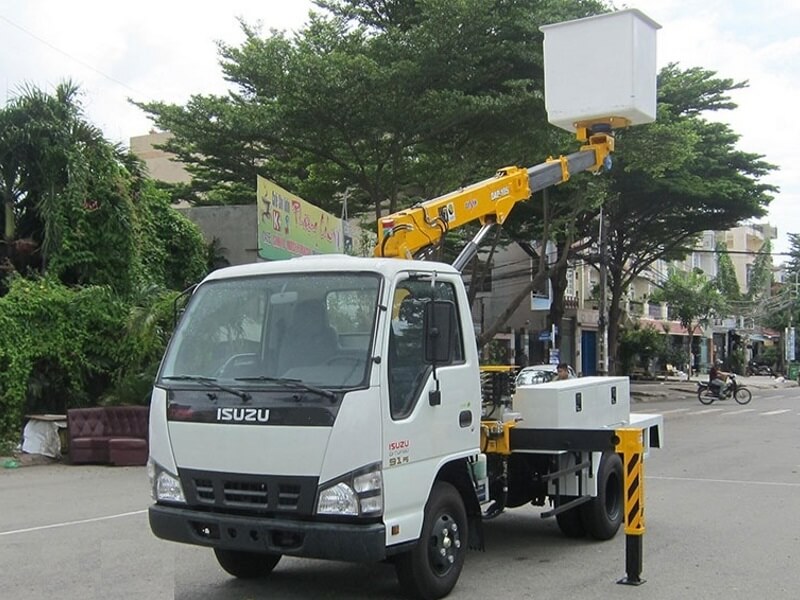 Автовышка Dasan DAP-105 10 м на базе Isuzu Elf