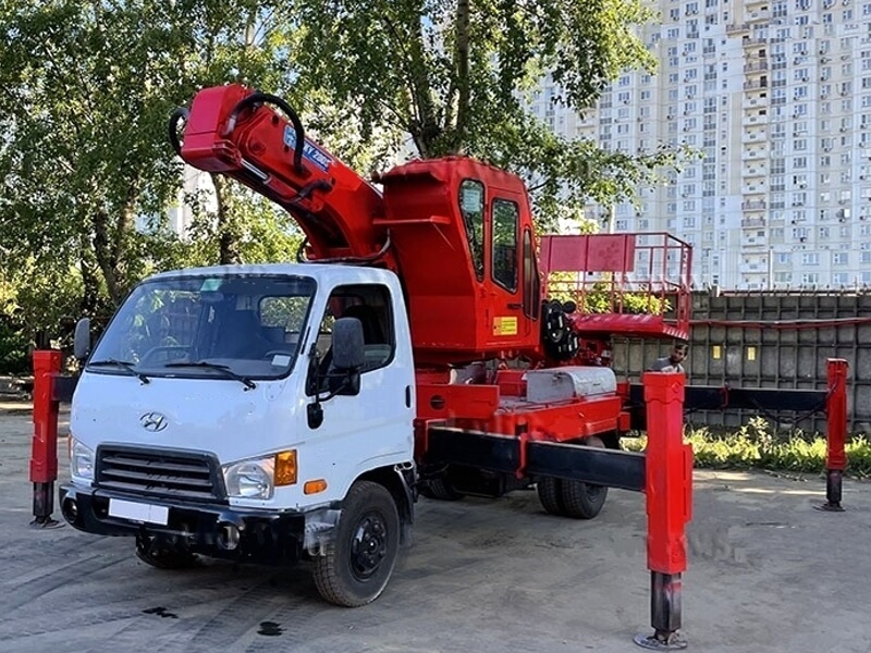 Автовышка Horyong SKY-280 28 м на базе Hyundai HD78