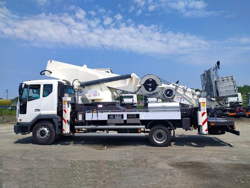 Автовышка Hansin HS450 45 м на базе Daewoo Novus