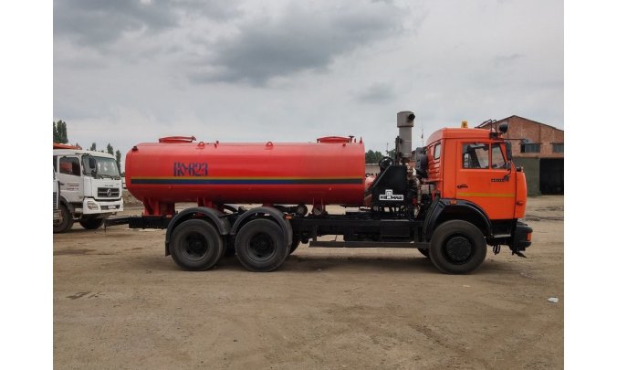 Комбинированная дорожная машина КО-823-06