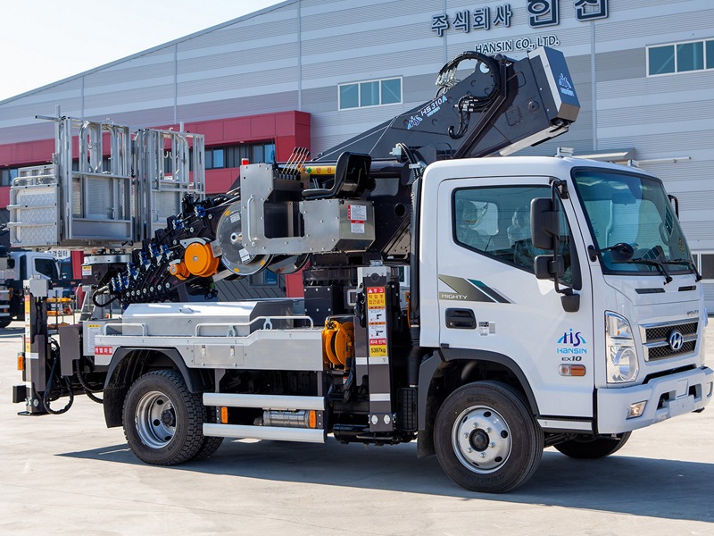 Автовышка Hansin HS310A 29,9 м на базе Hyundai Mighty