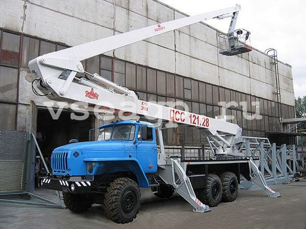 0004 Автовышка ПСС-121.28 на базе Урал 4320