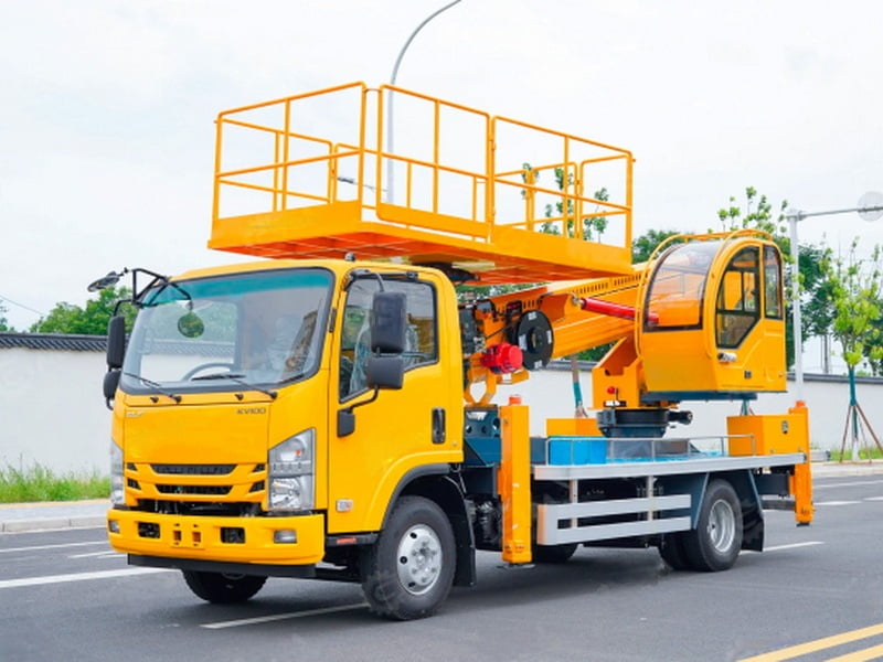 Автовышка Qingling GKS22 22 м на шасси ISUZU Elf