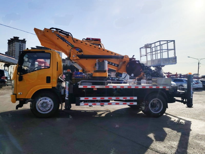 Автовышка Qingling GKS36 36 м на шасси ISUZU Elf
